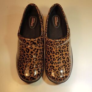 SAFE T STEP COMFORT SAFETY EASY SLIP ON WOMEN"S SHOE
